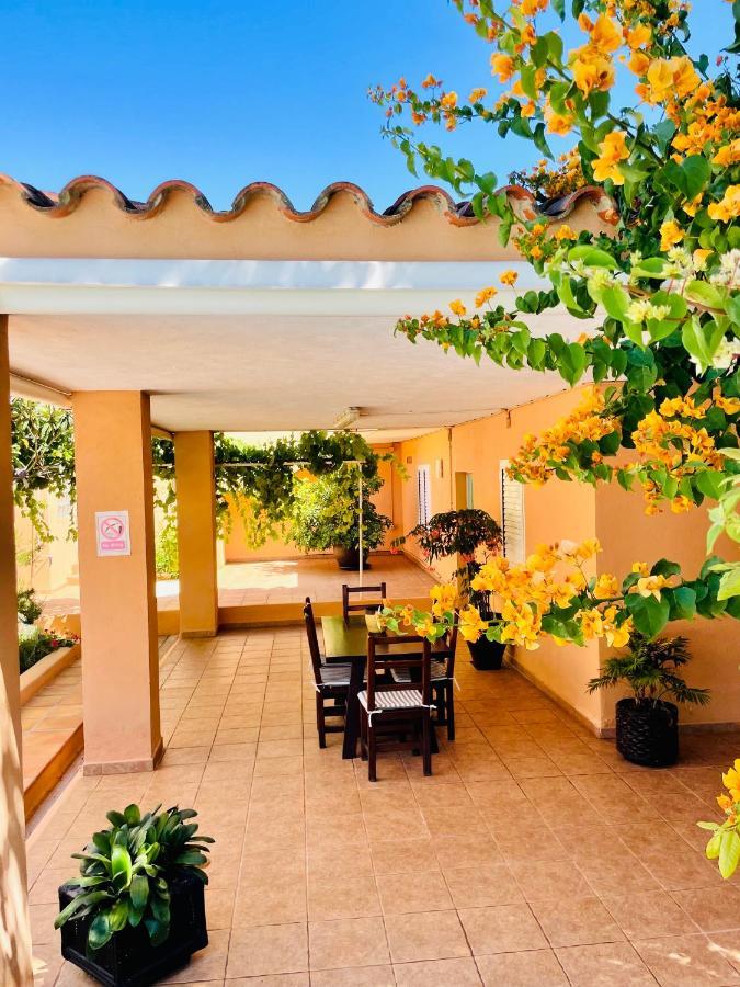Villa Con Piscina Gigante Sant Francesc de s'Estany Exteriér fotografie